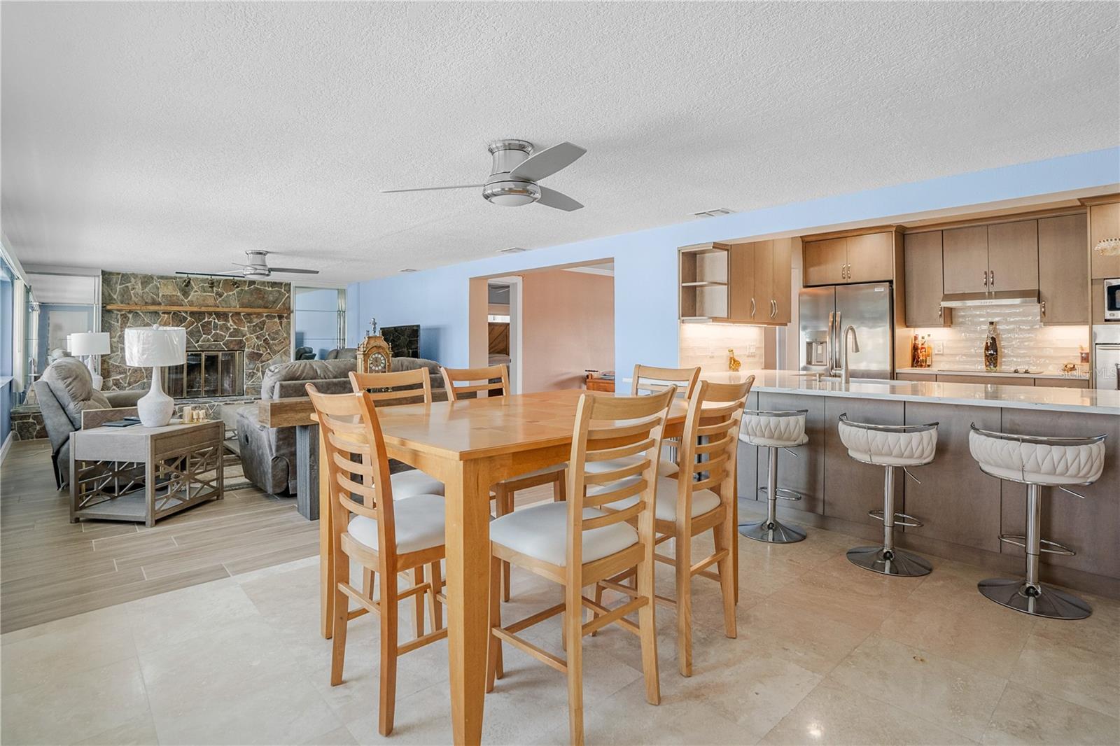 HARBOR VIEW VILLAS - Residential