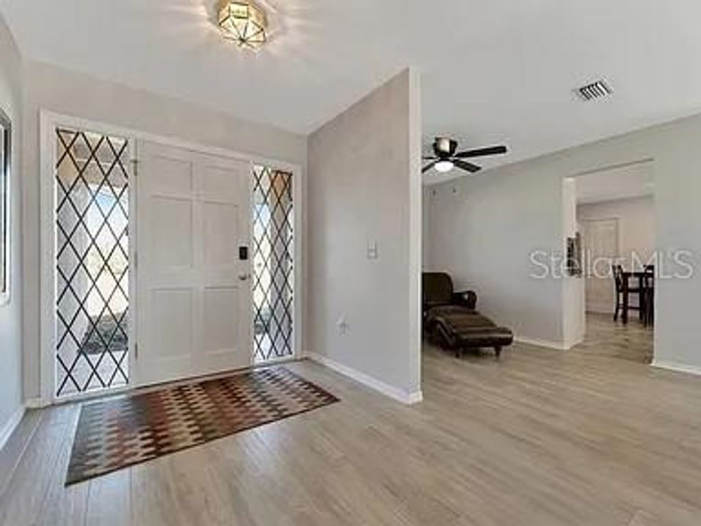 Photo of 2916 Woodcrest Dr, Sarasota, FL 34239 (MLS # A4689539)