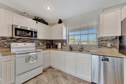 1597 - SOUTH GATE - Residential