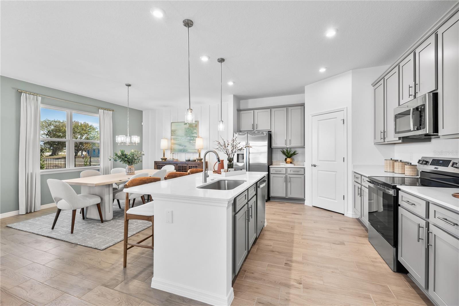 OAKFIELD TRAILS - Residential