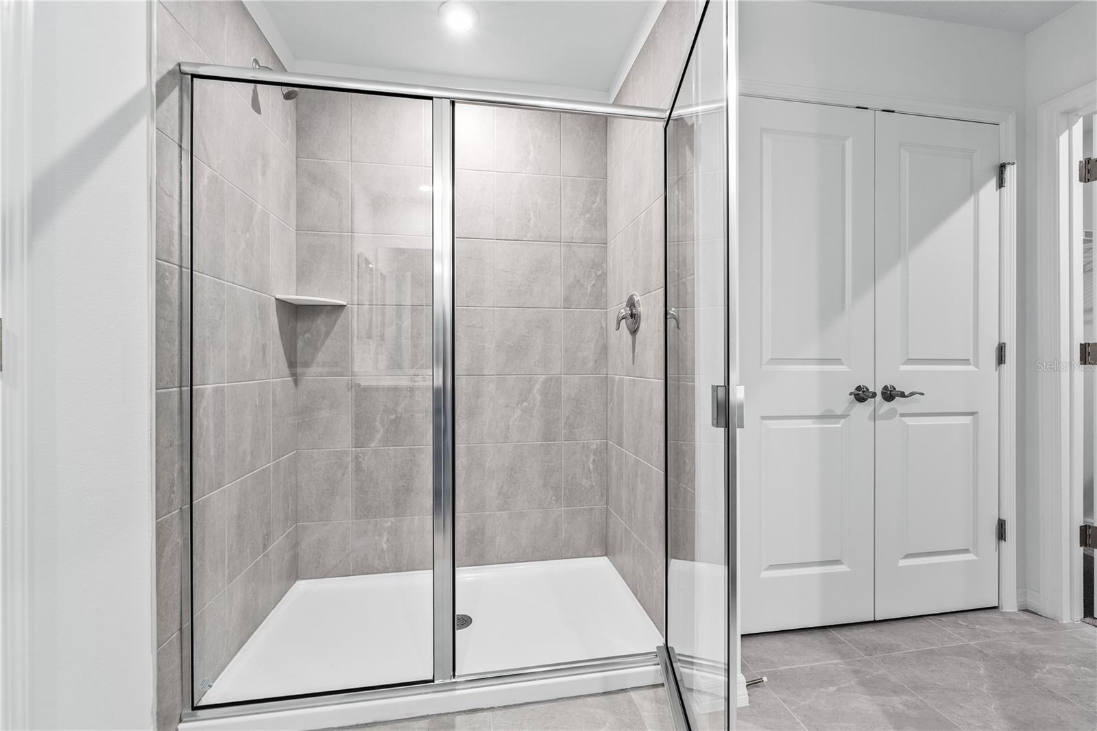 OAKFIELD TRAILS - Residential