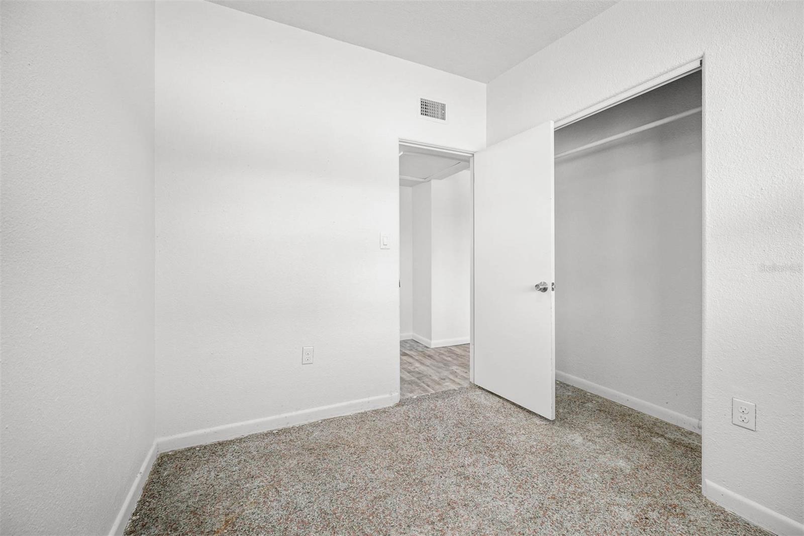 BONNIE BRAE - Residential Lease