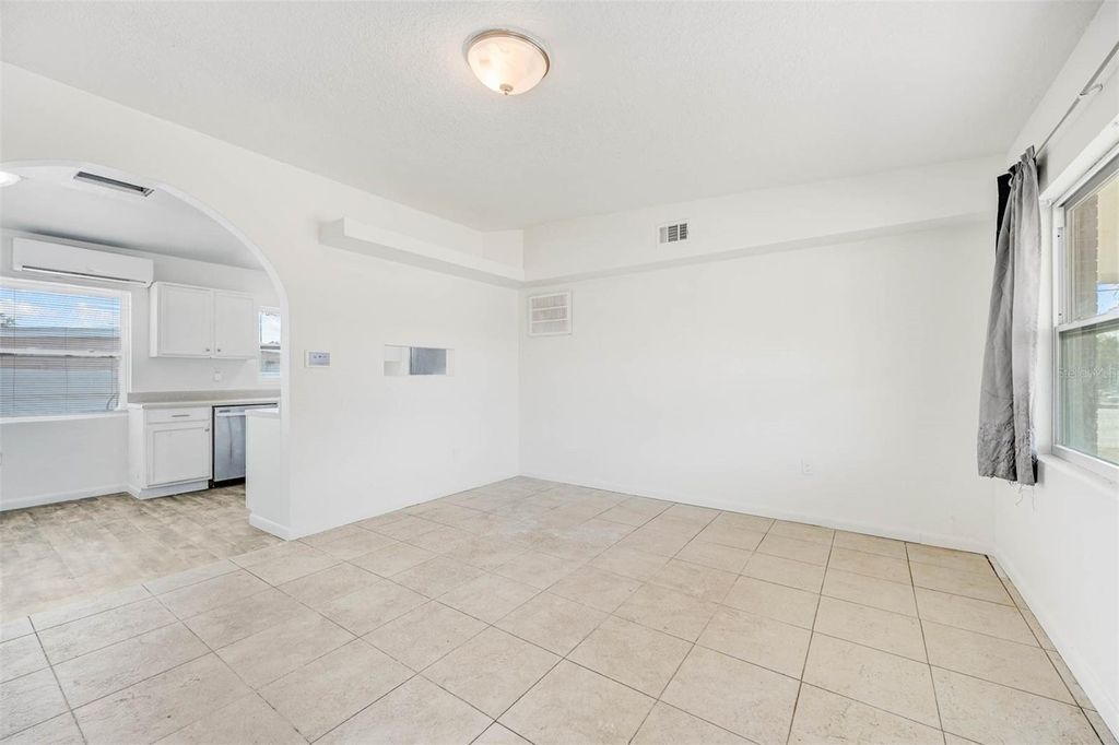 Photo of 5211 Bonnie Brae Circle, Orlando, FL 32808 (MLS # O6382468)