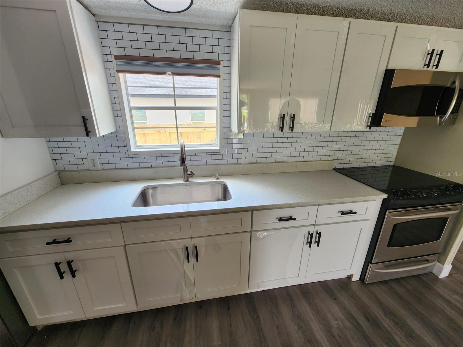 TAFT TOWN - Residential