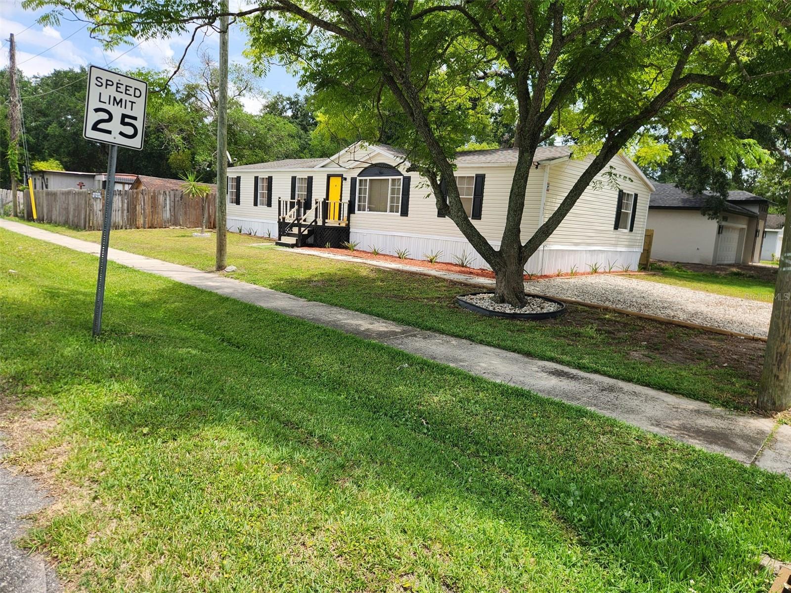 TAFT TOWN - Residential