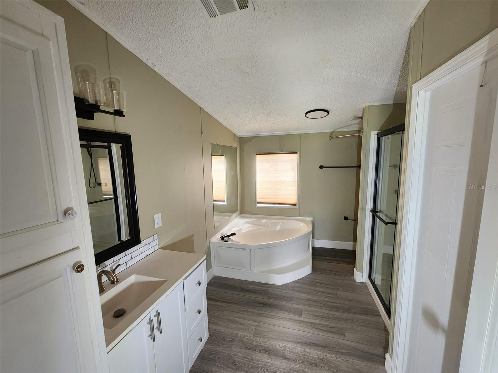 TAFT TOWN - Residential