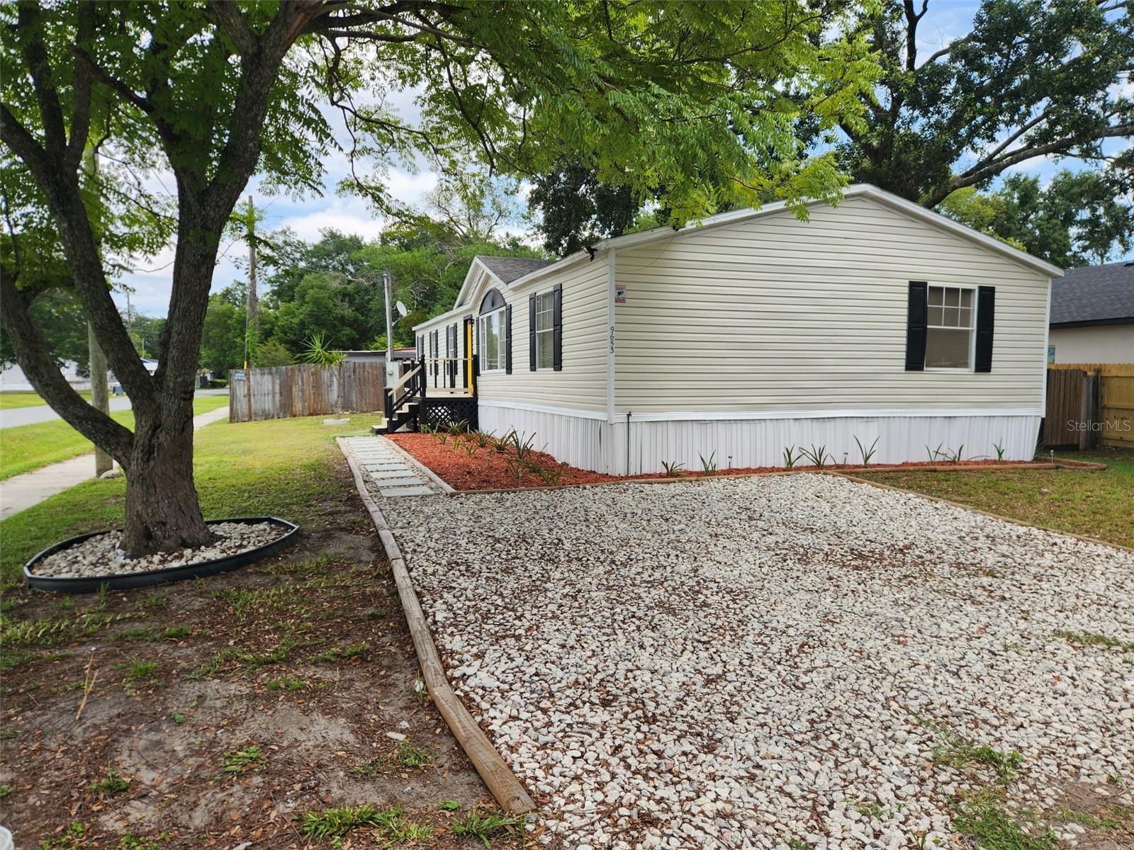 TAFT TOWN - Residential