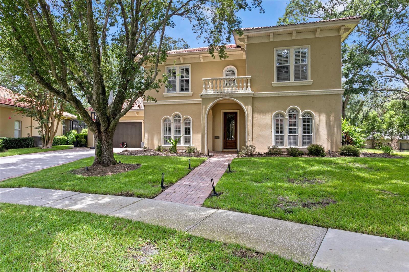 1940 FLORESTA VIEW DRIVE