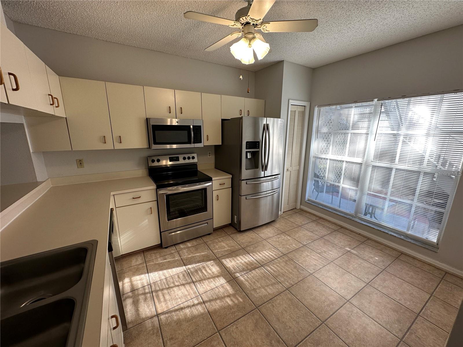 SHIPWATCH - Residential Lease