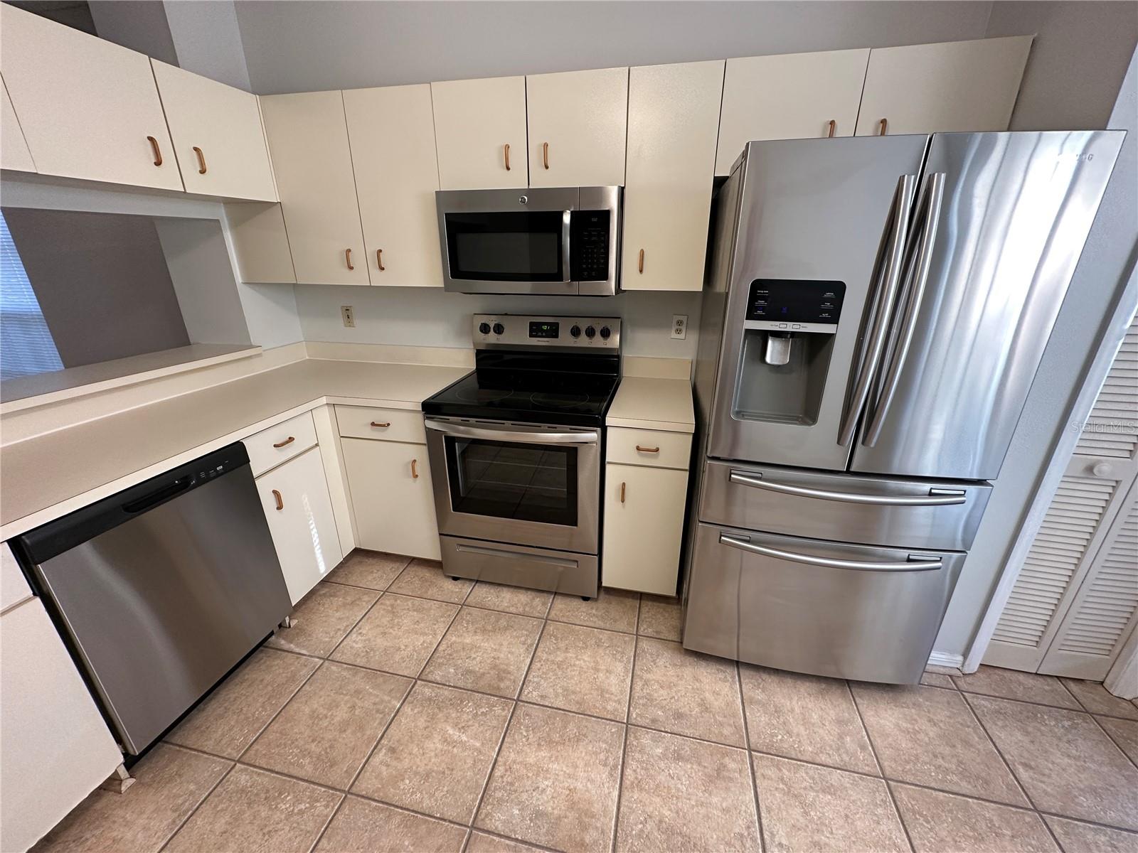 SHIPWATCH - Residential Lease