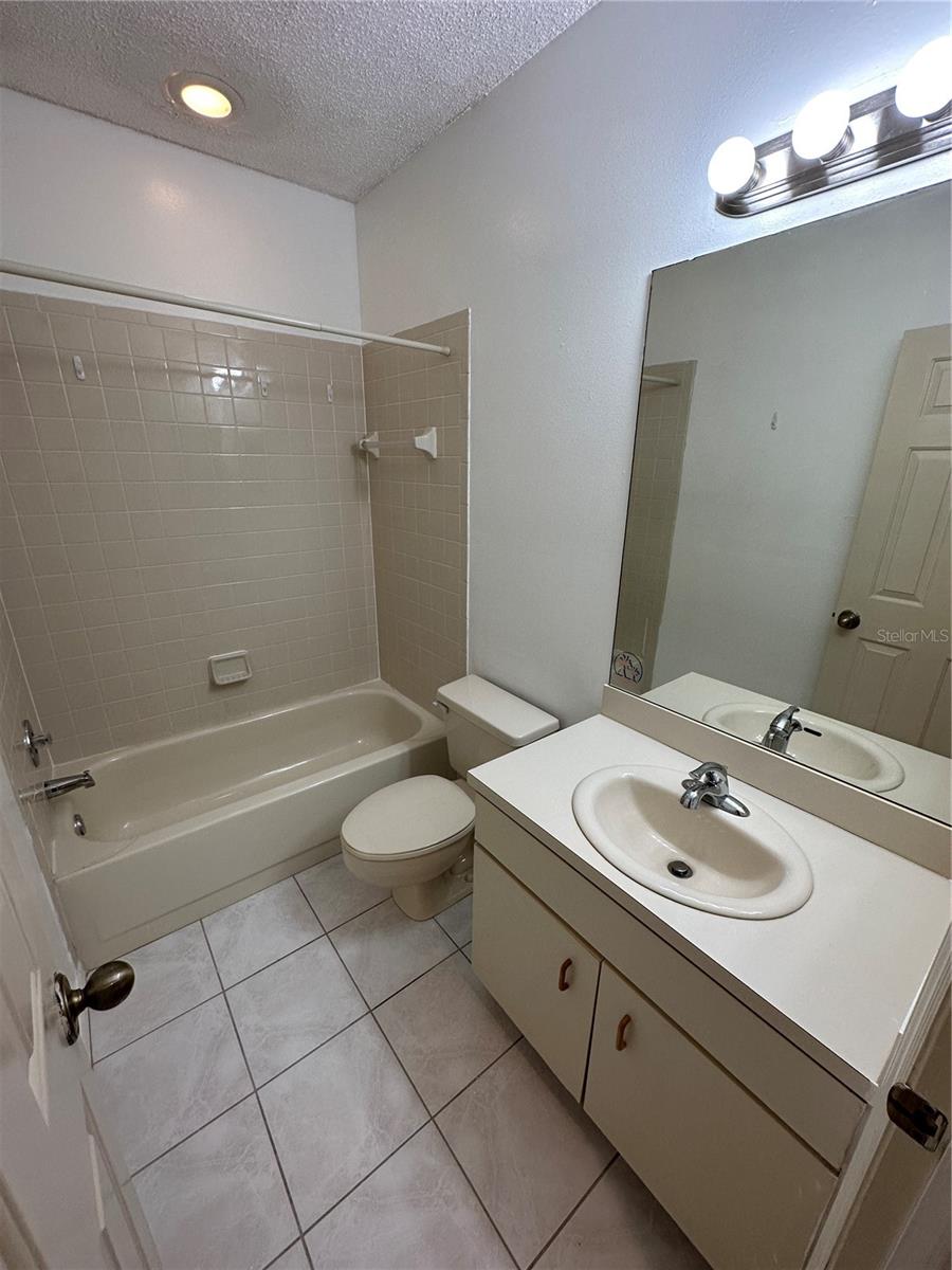 SHIPWATCH - Residential Lease