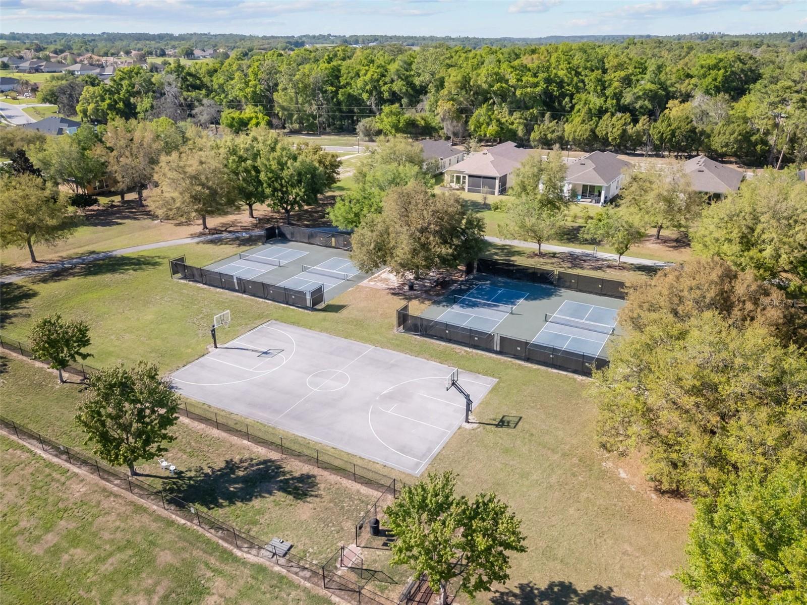 LAKE JOVITA GOLF & COUNTRY CLUB PH 03B - Residential