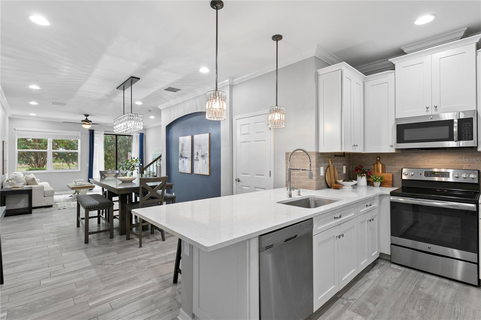 WEST LAKE TOWNHOMES PHASE 2 - Residential