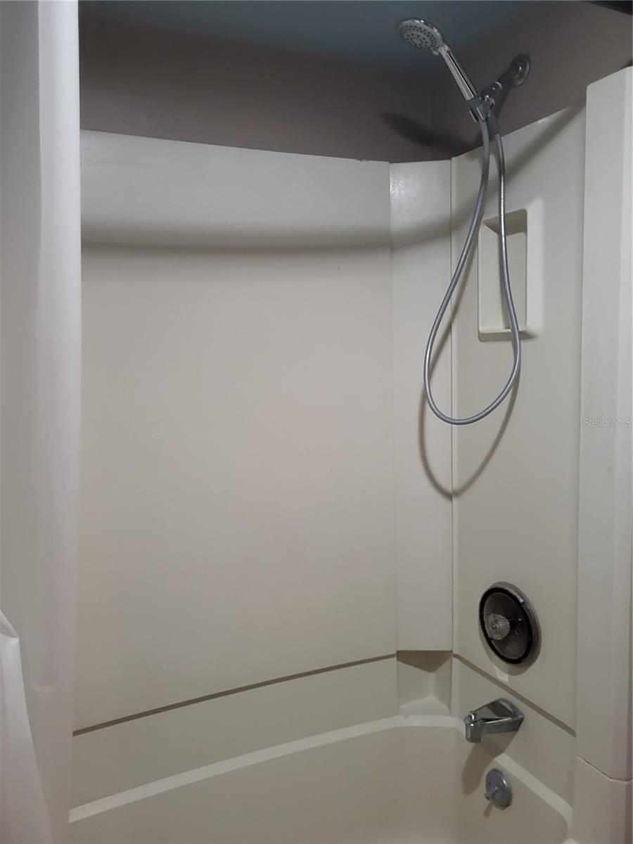 GRENELEFE CAMELOT 01 AMD CONDO UNIT 01 PH 02 - Residential