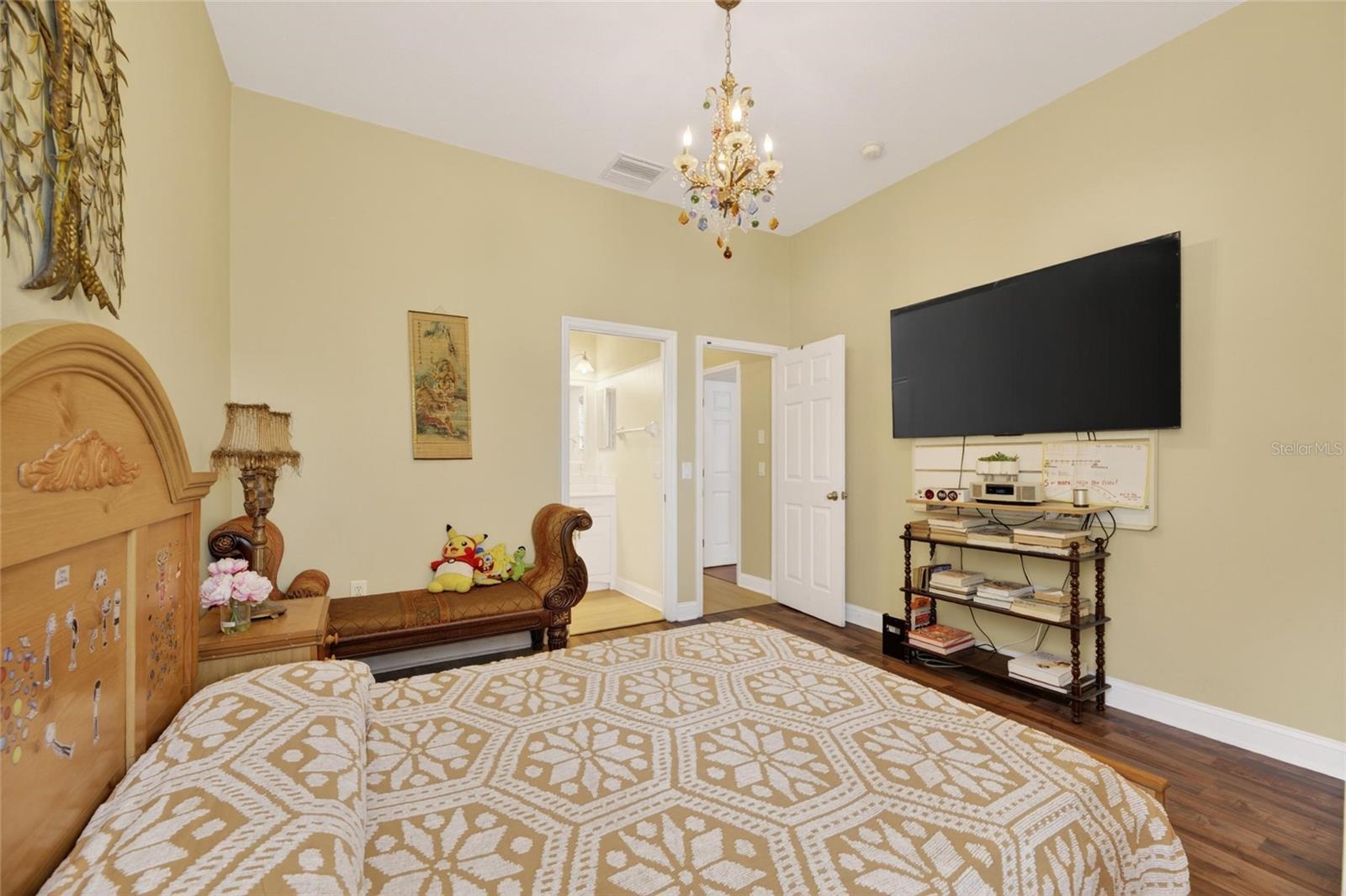PARK MEADOW - Residential