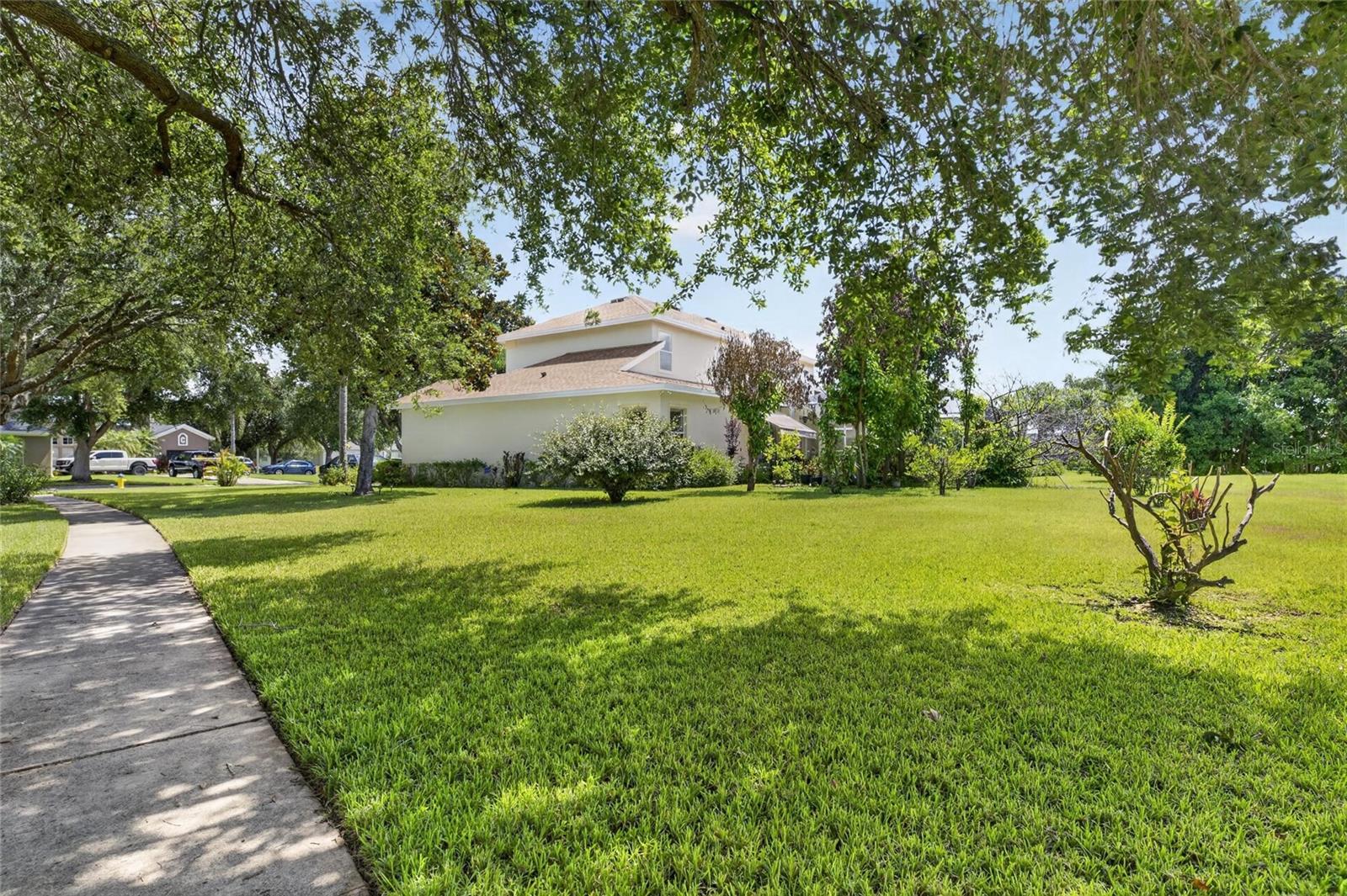 PARK MEADOW - Residential