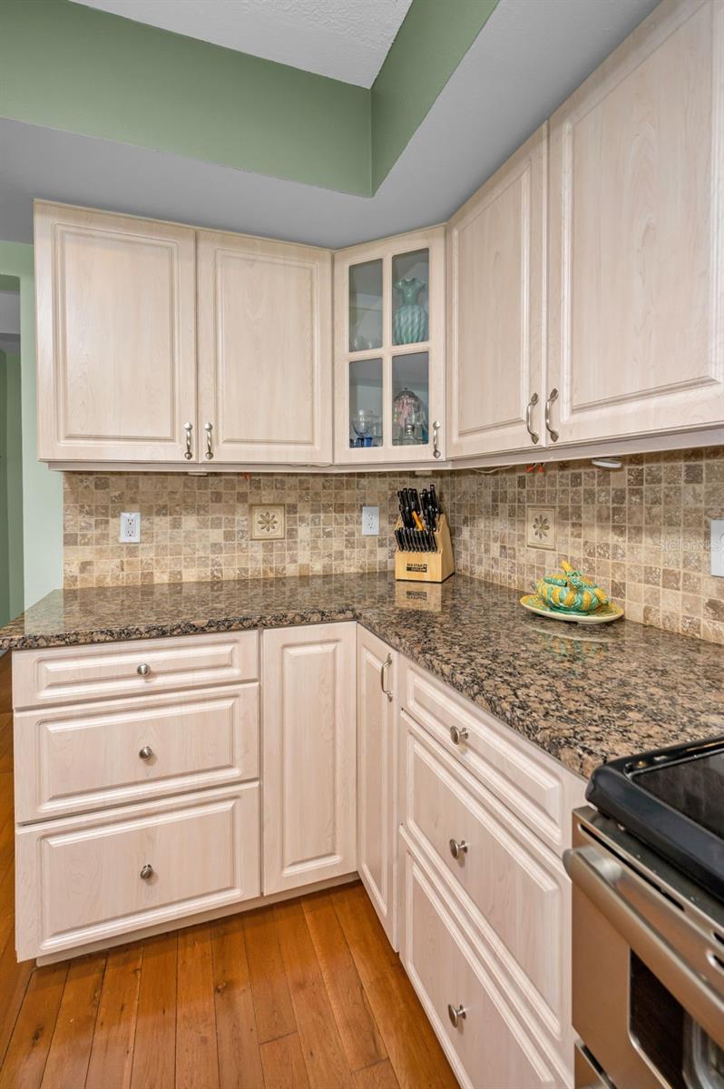 SHANGRI-LA APT PARK - Residential