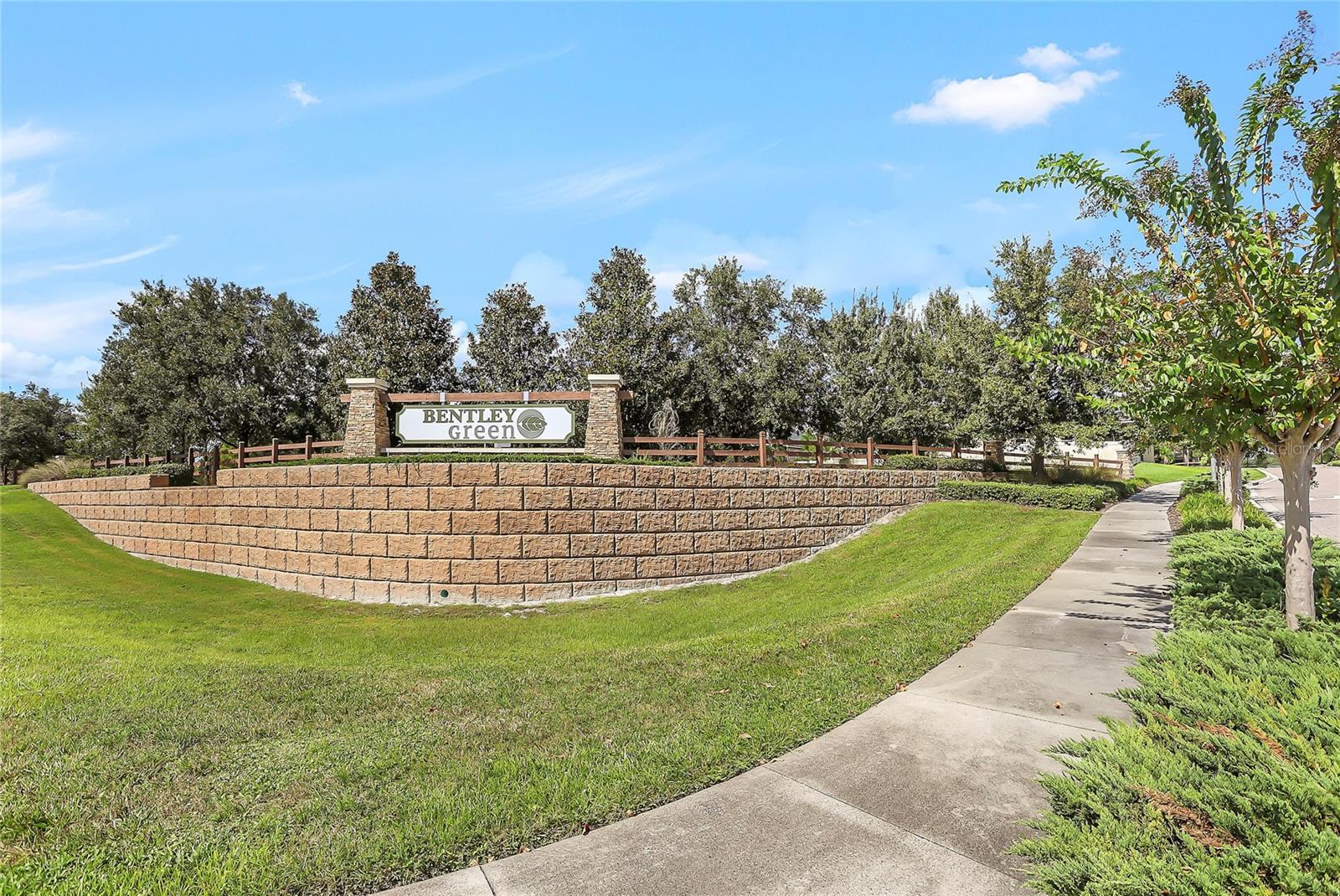 BENTLEY GREEN - Residential