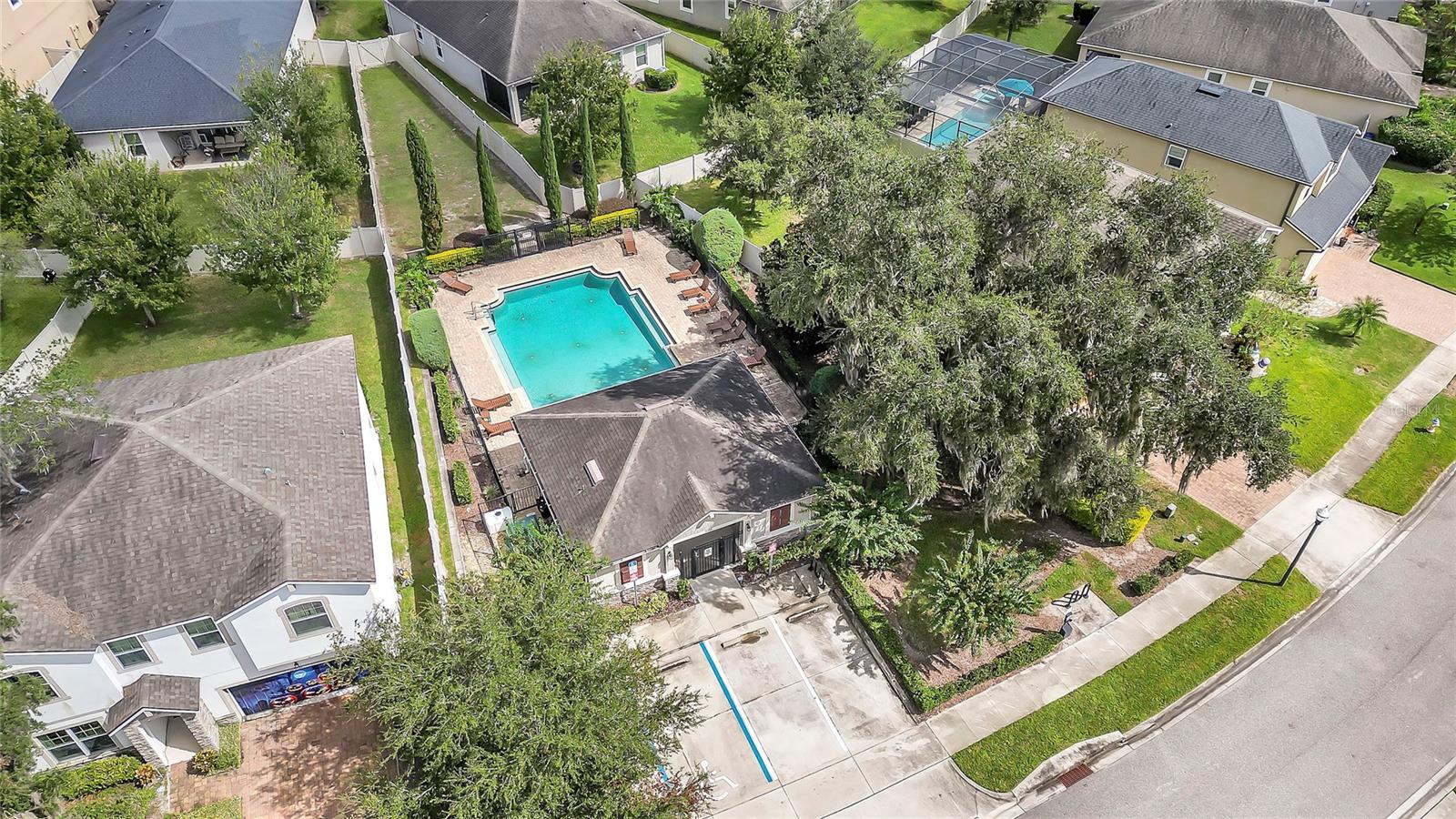 BENTLEY GREEN - Residential