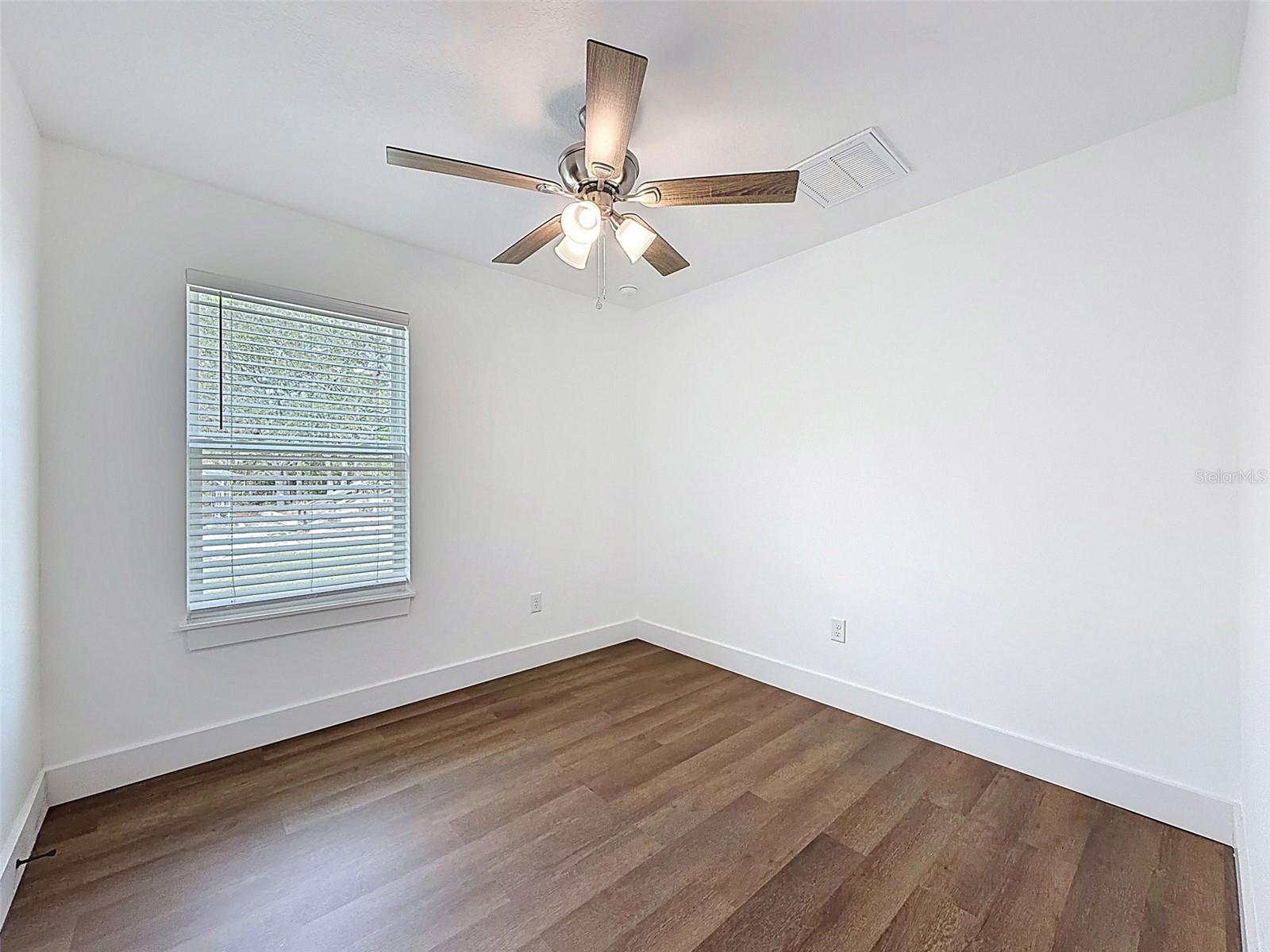 ROYAL HIGHLANDS - Residential