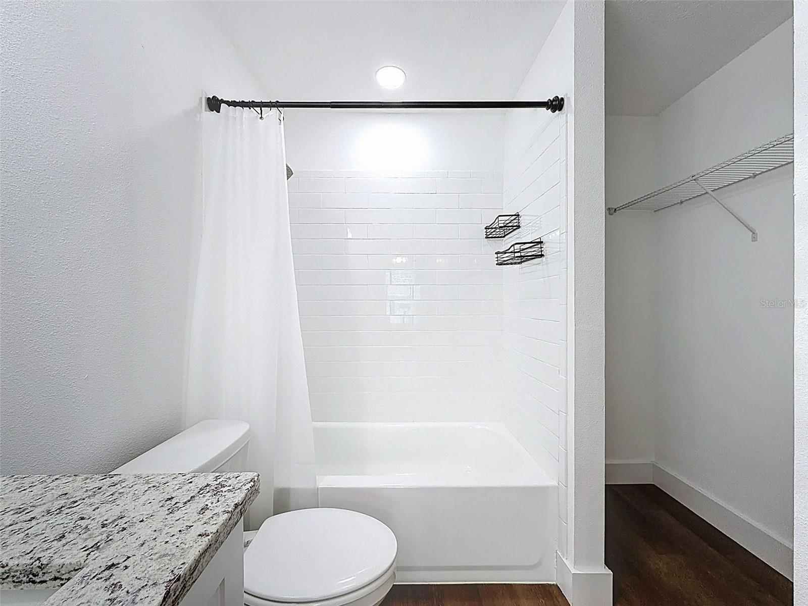 ROYAL HIGHLANDS - Residential