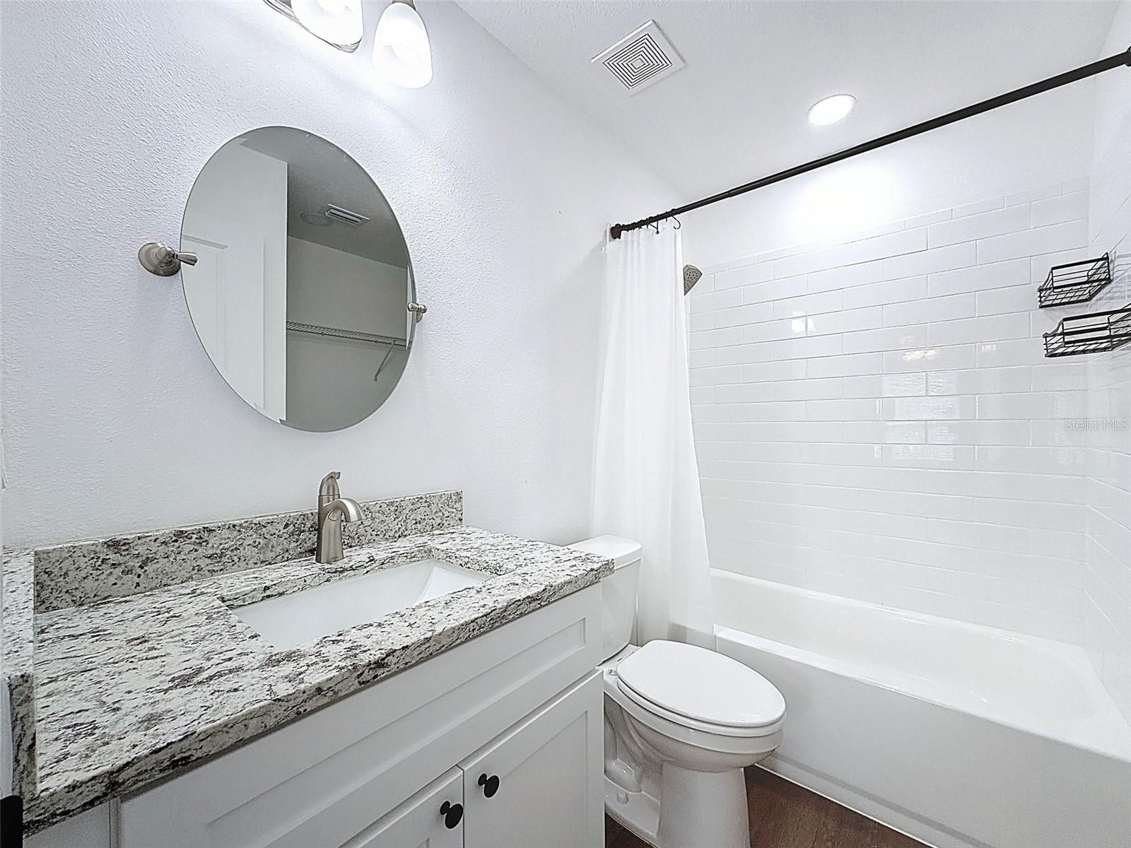 ROYAL HIGHLANDS - Residential