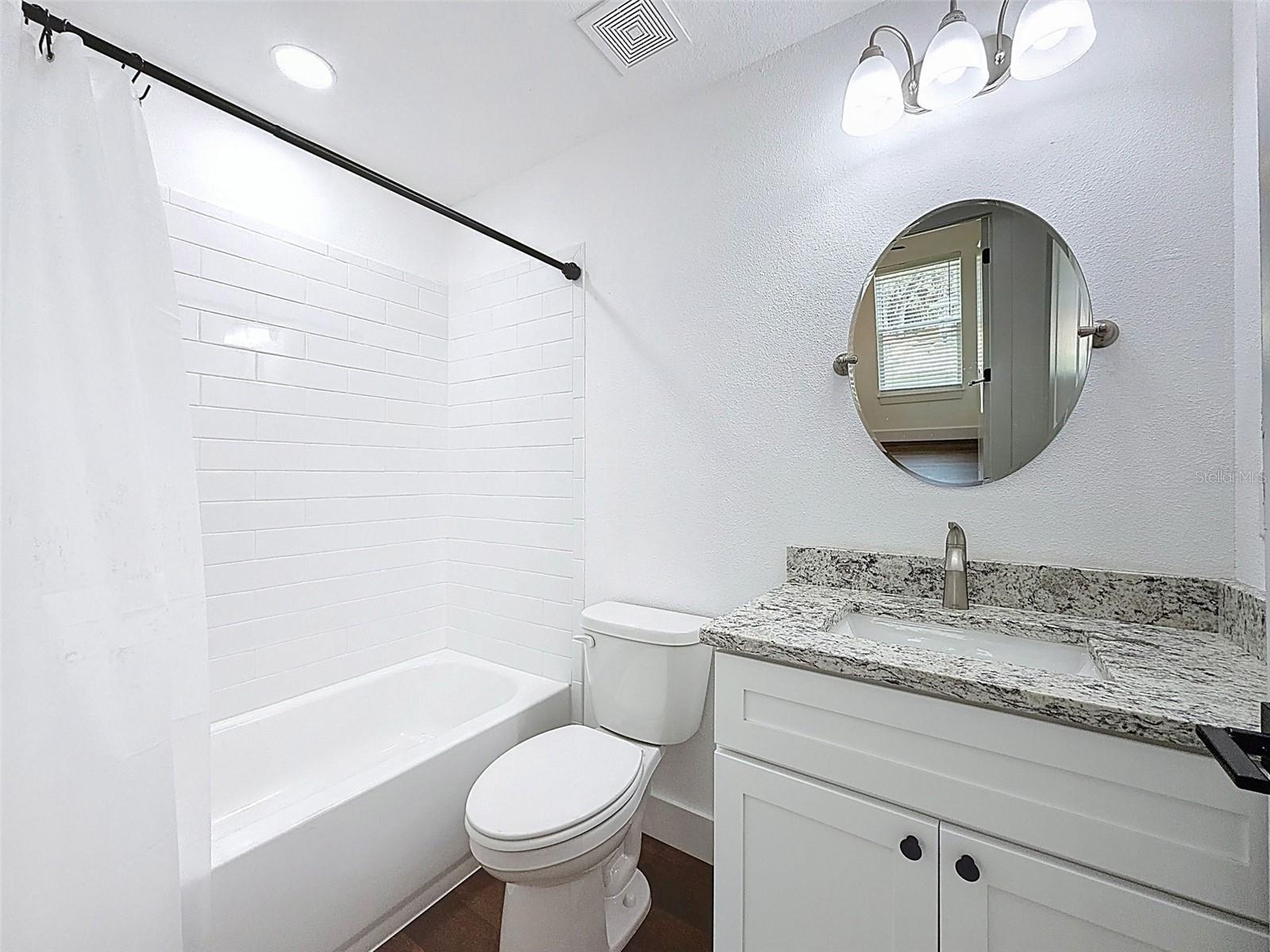 ROYAL HIGHLANDS - Residential