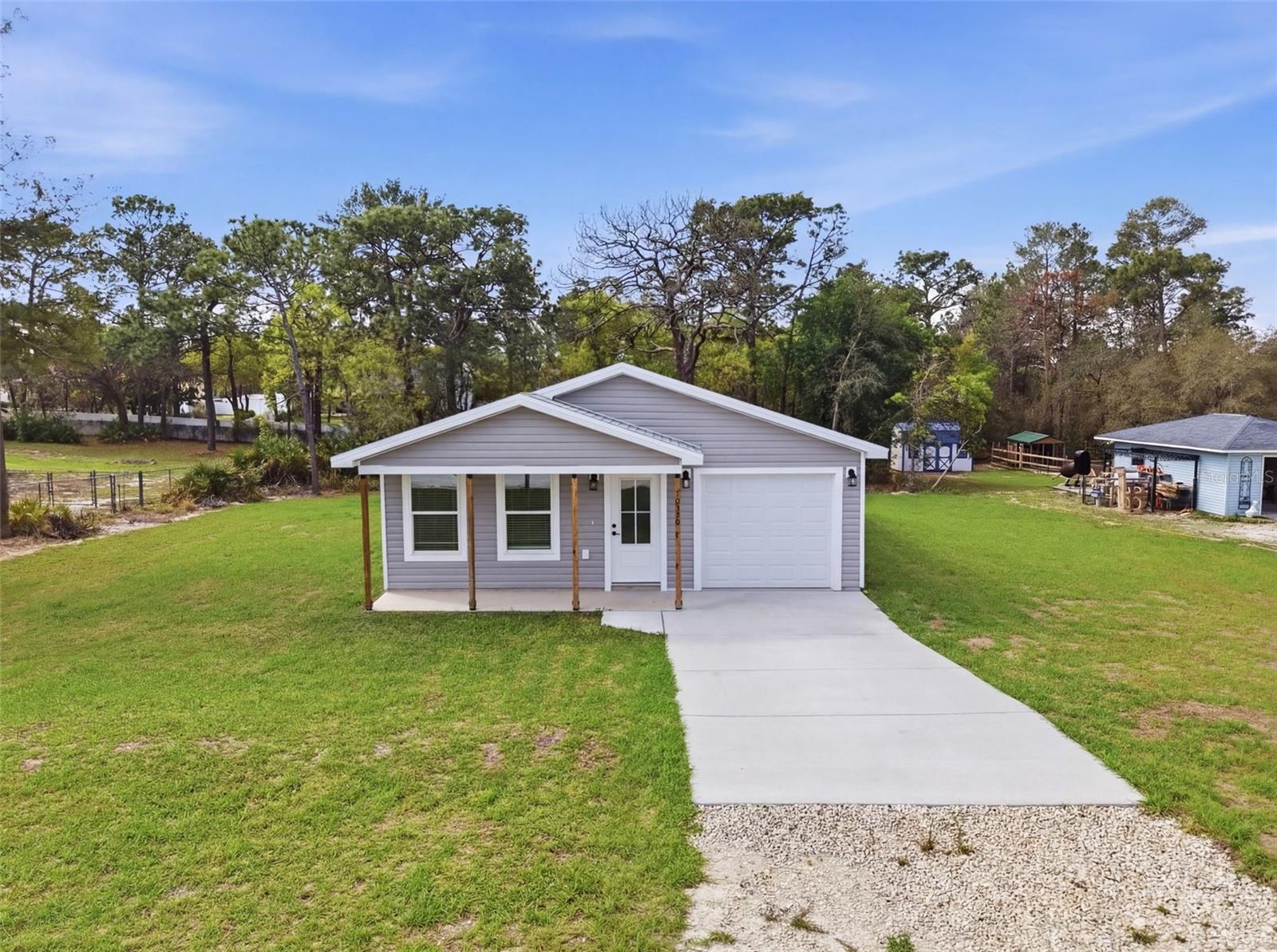 ROYAL HIGHLANDS - Residential