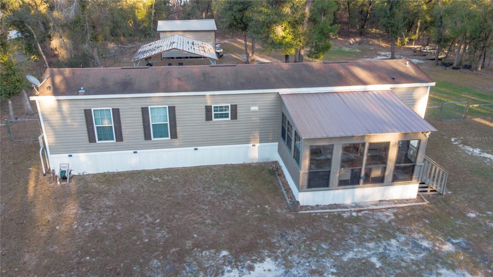 396 NE BEVERLY HILLS DRIVE