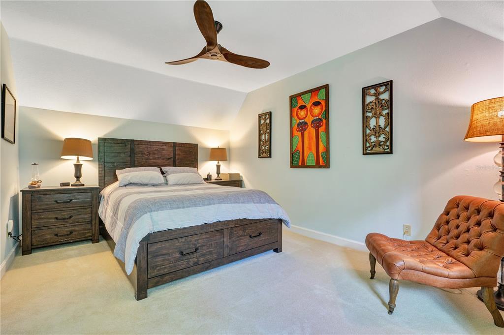 BAY HILL - Residential