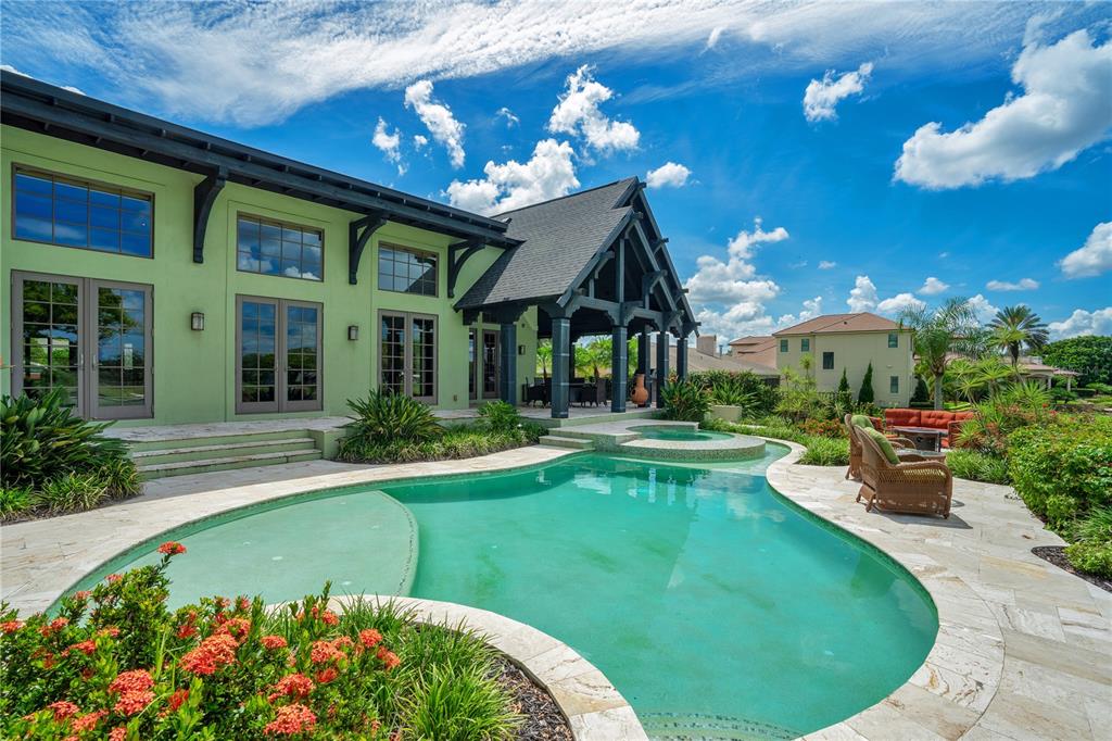 BAY HILL - Residential