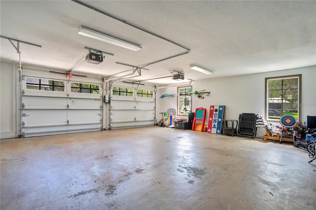 BAY HILL - Residential