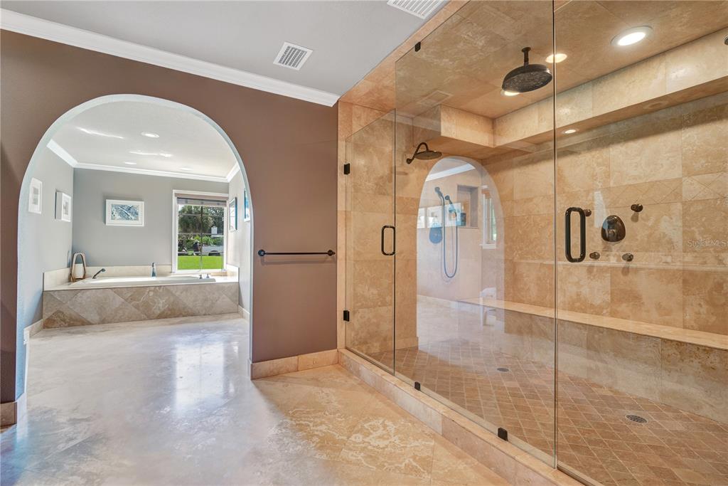 BAY HILL - Residential