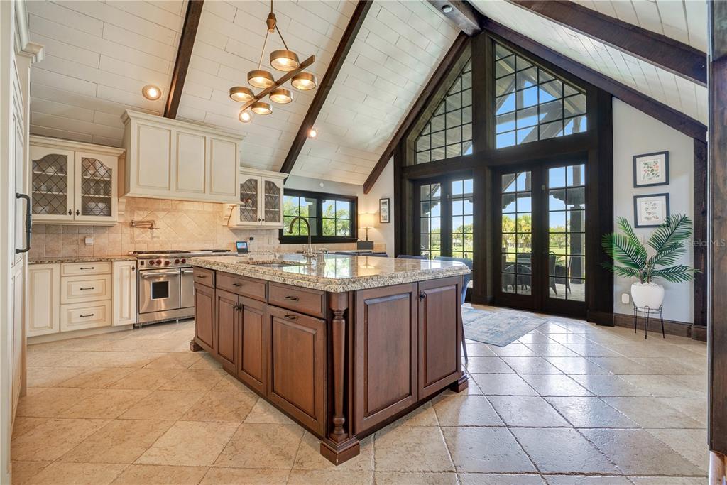 BAY HILL - Residential