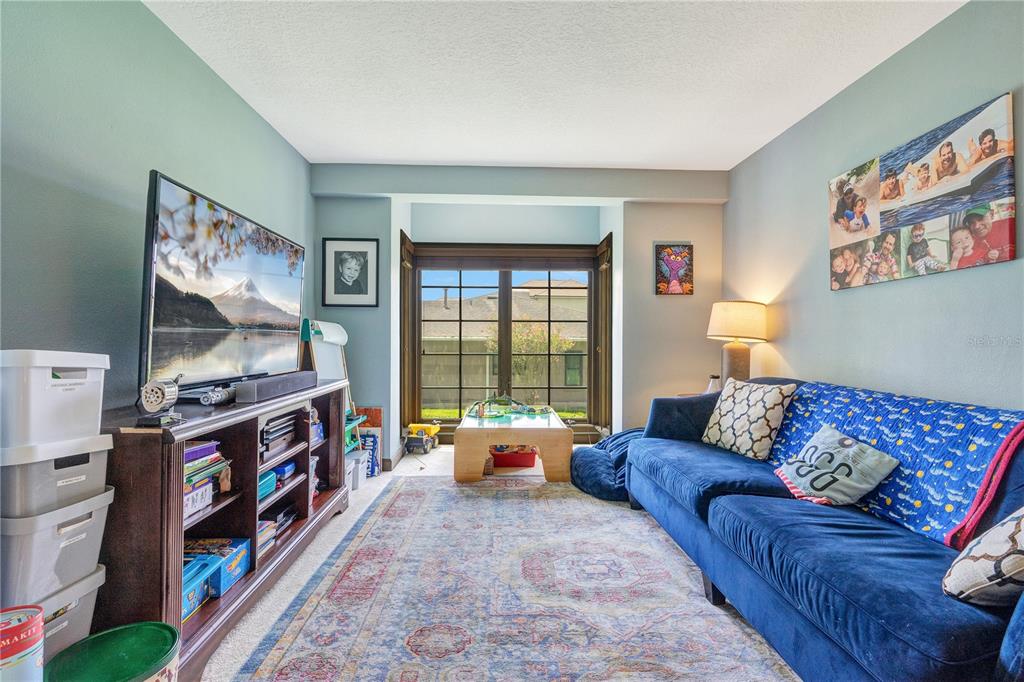 BAY HILL - Residential