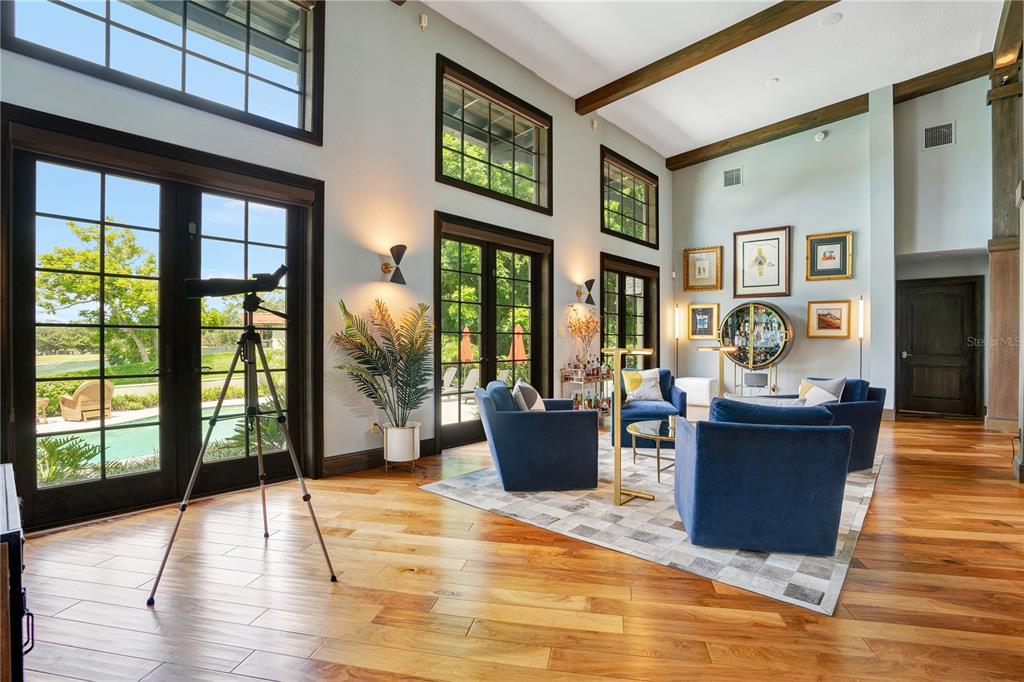 BAY HILL - Residential