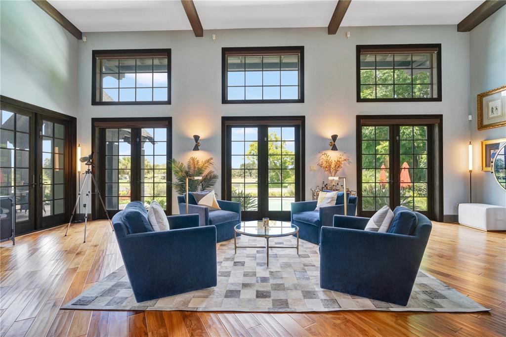 BAY HILL - Residential