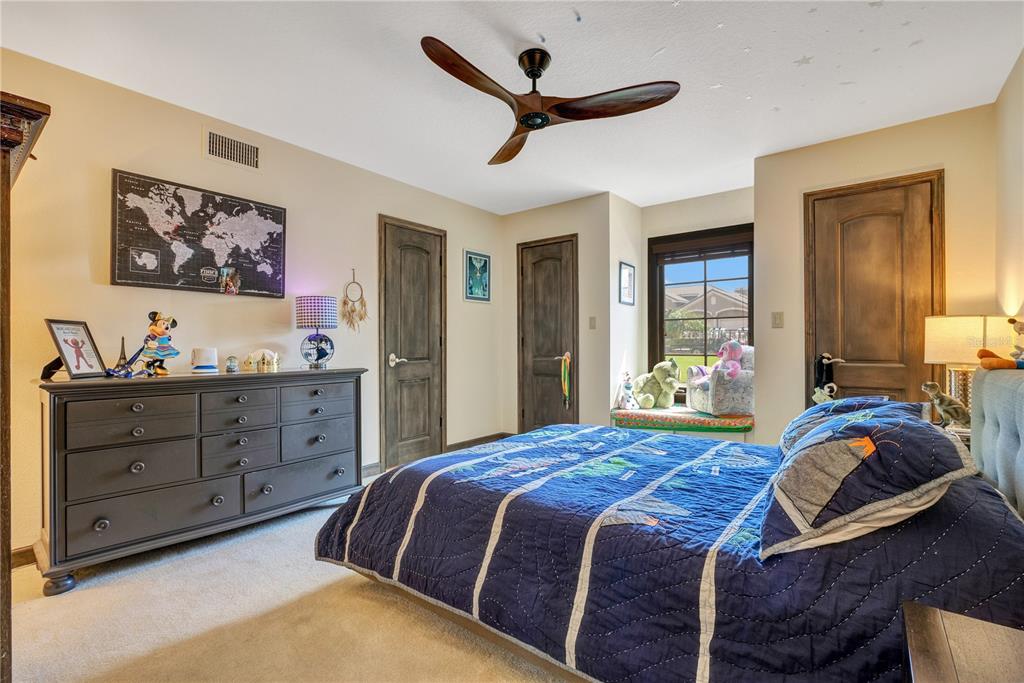 BAY HILL - Residential