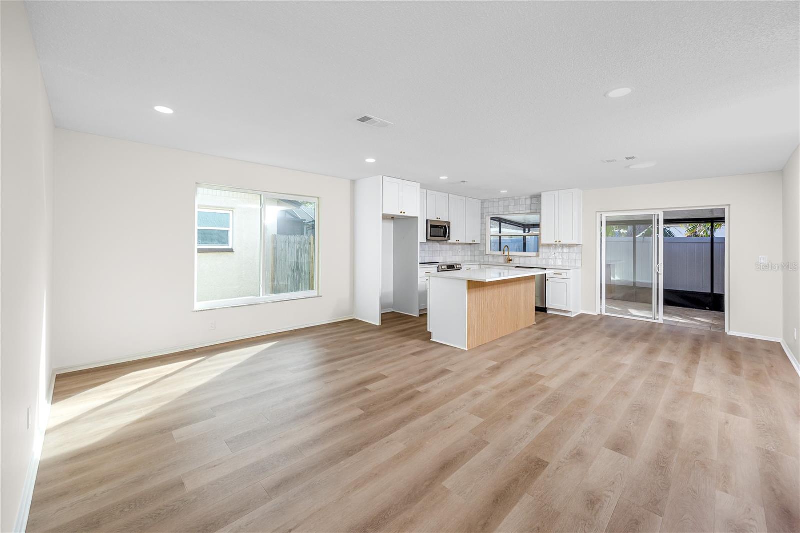 LYNMAR ESTATES - Residential