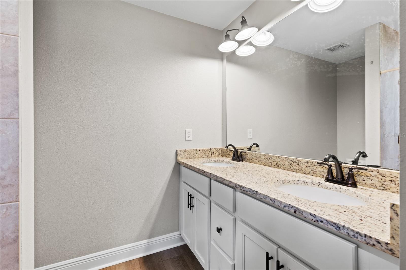 WILLISTON HYLNDS GOLF & C CLUB ESTATE - Residential