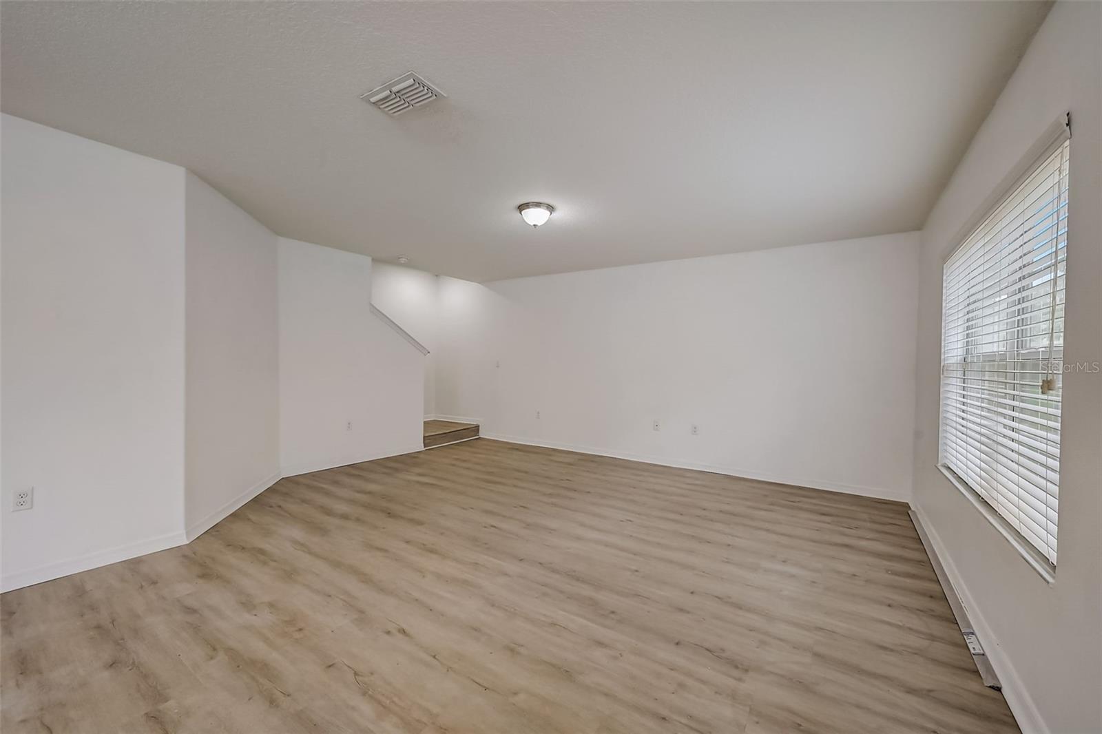 AMBERLEE TWNHMS - Residential