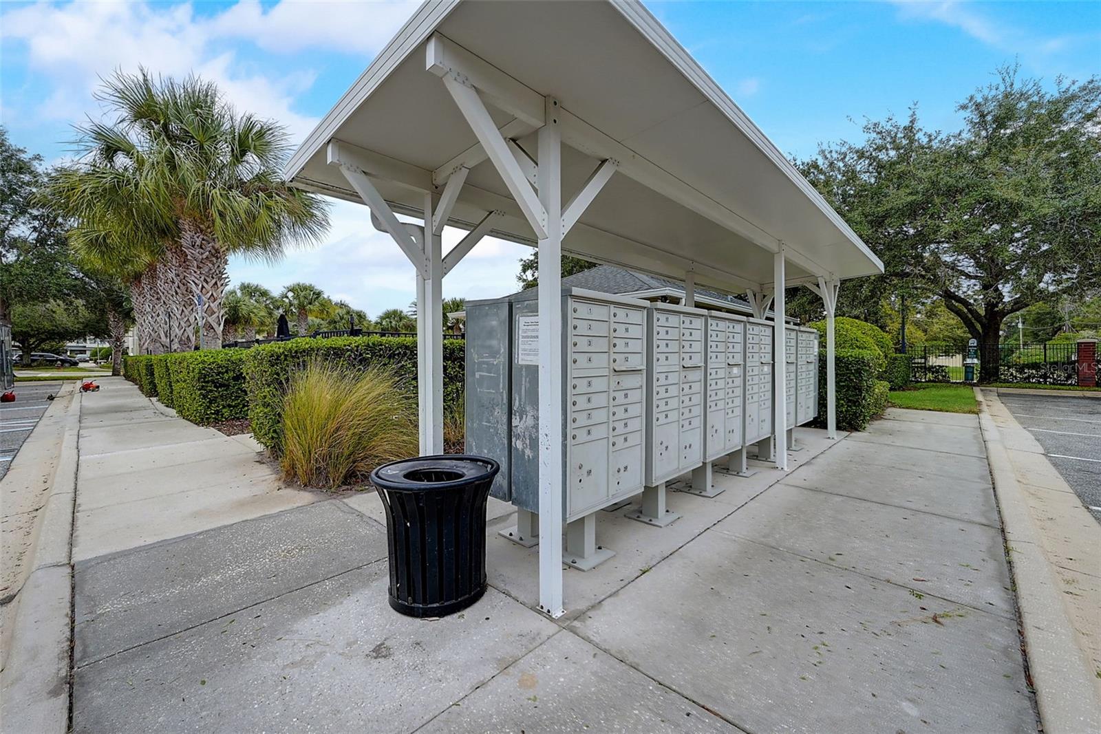 AMBERLEE TWNHMS - Residential