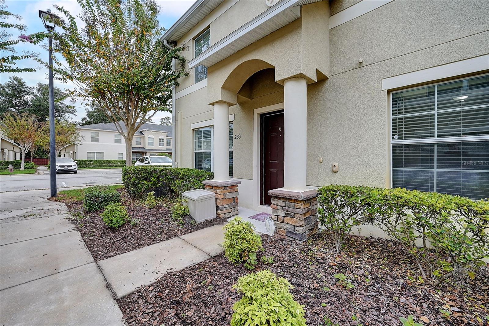 AMBERLEE TWNHMS - Residential