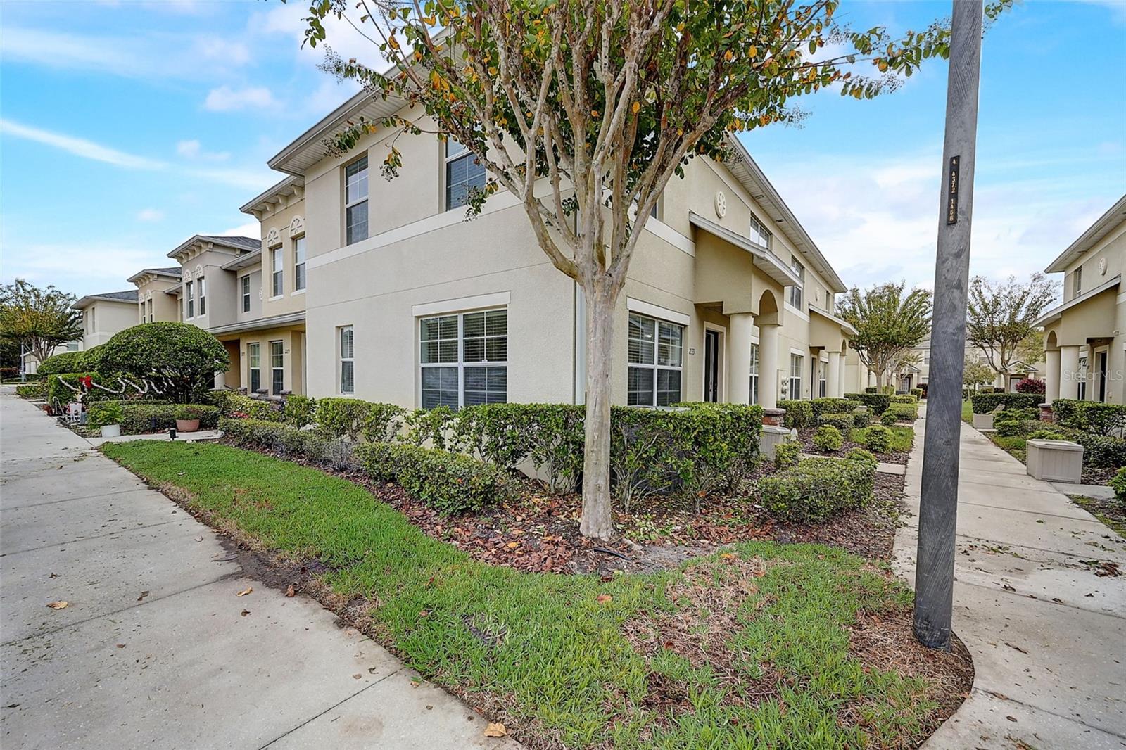 AMBERLEE TWNHMS - Residential