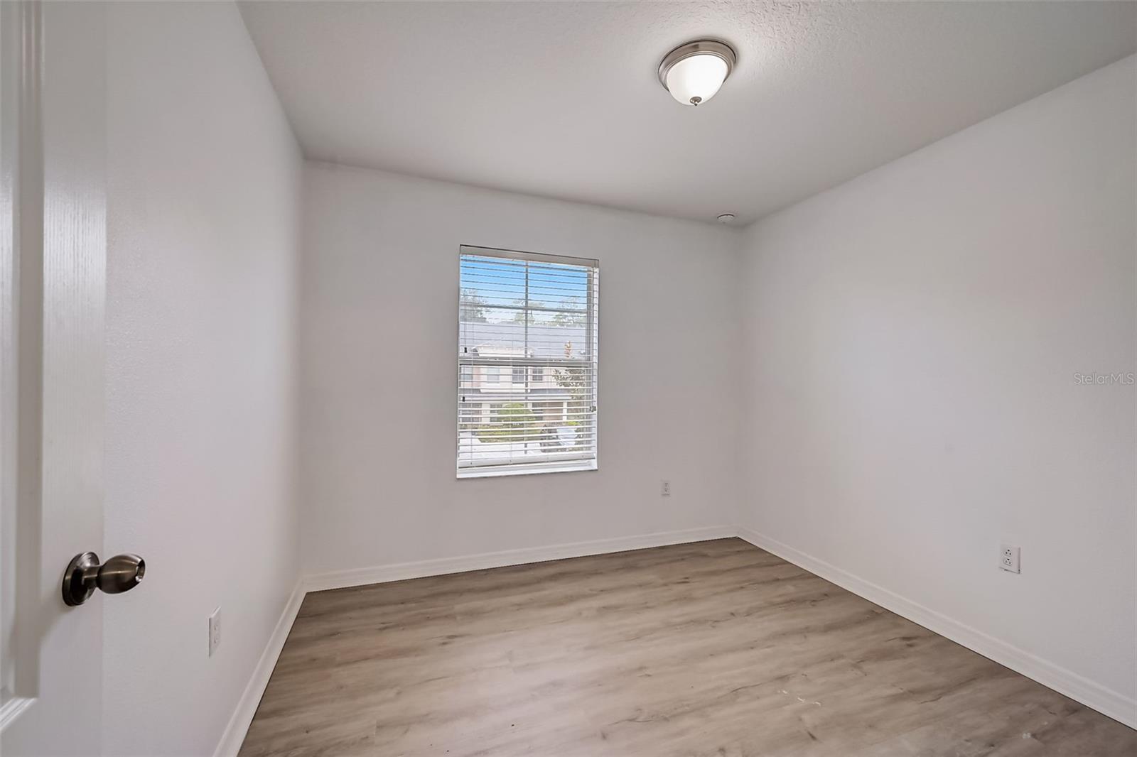 AMBERLEE TWNHMS - Residential