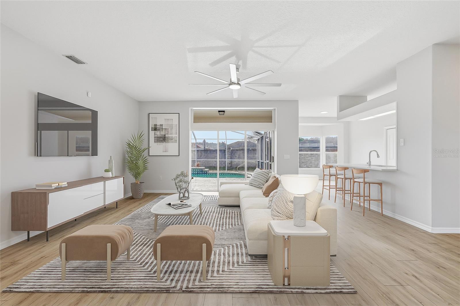 SUNSET LAKES - Residential