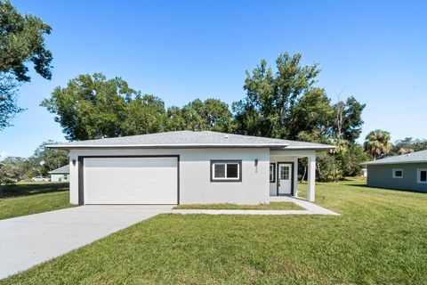 Photo of 640 E Desoto St, Clermont, FL 34711 (MLS # O6332741)