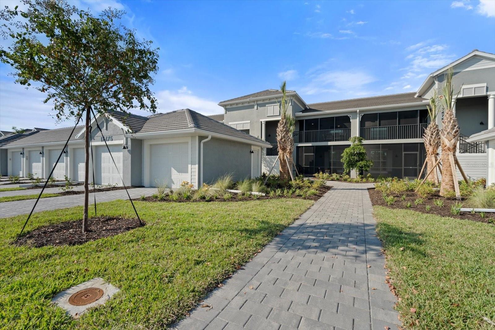 WELLEN PARK GOLF AND COUNTRY CLUB - Residential Lease
