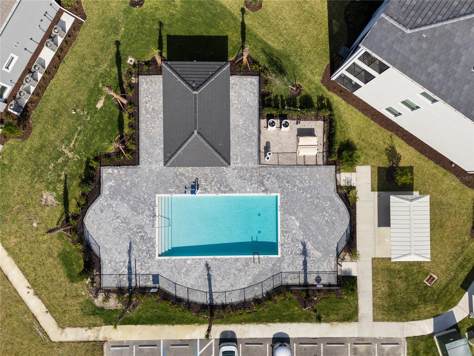 WELLEN PARK GOLF AND COUNTRY CLUB - Residential Lease
