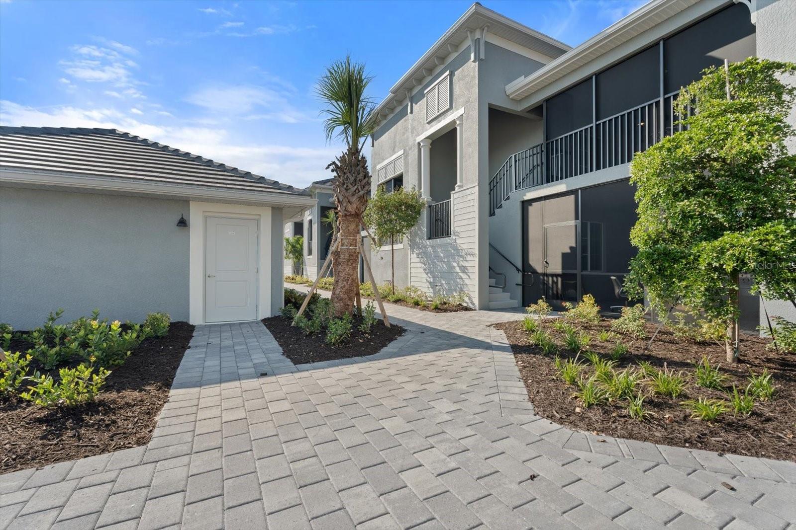 WELLEN PARK GOLF AND COUNTRY CLUB - Residential Lease